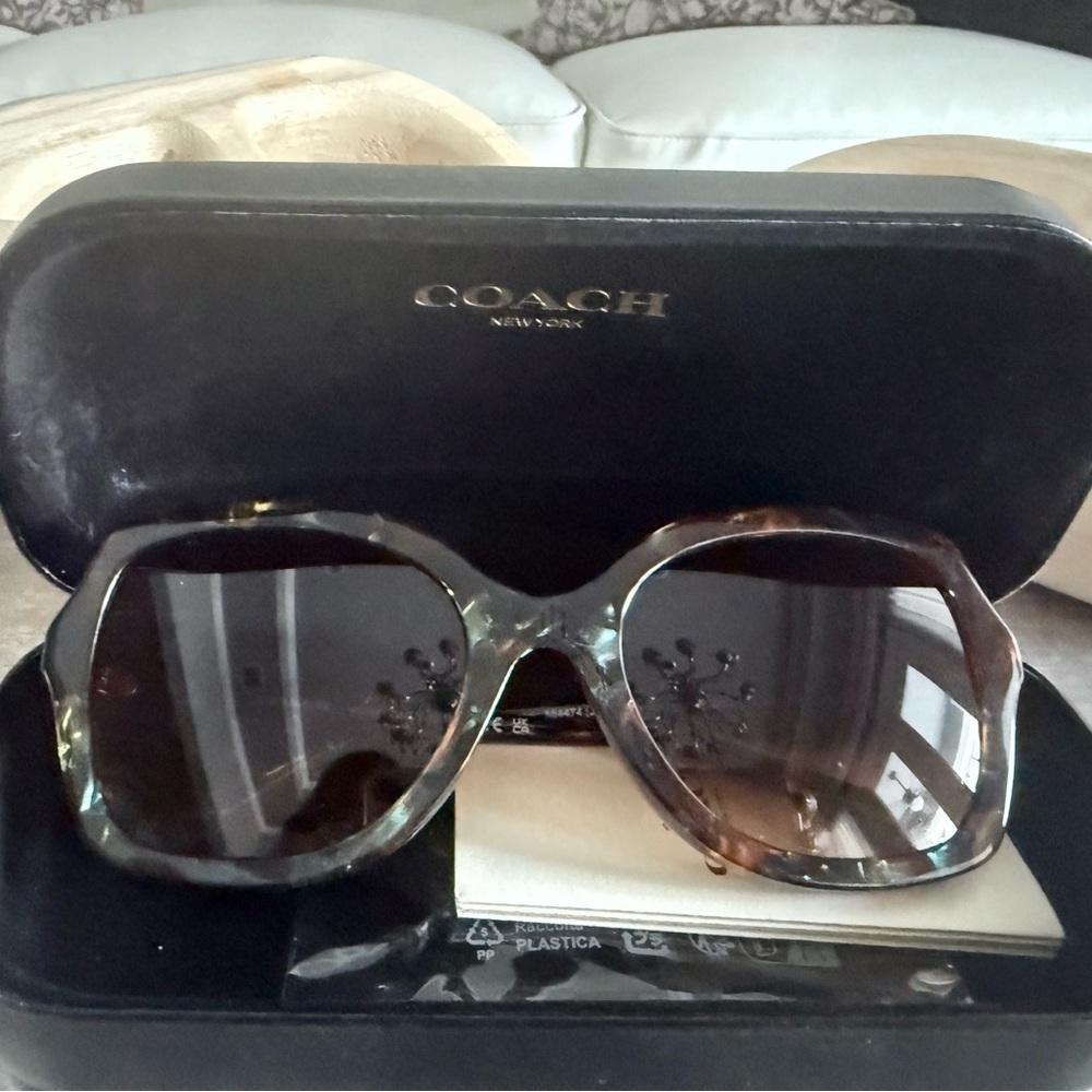 NEW Coach Women's Multi-Color Tortoise Sunglasses CW225 - Picture 8 of 10